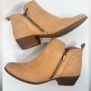 ✨ Esprit Faux Suede Ankle‎ Boots Size 7.5M